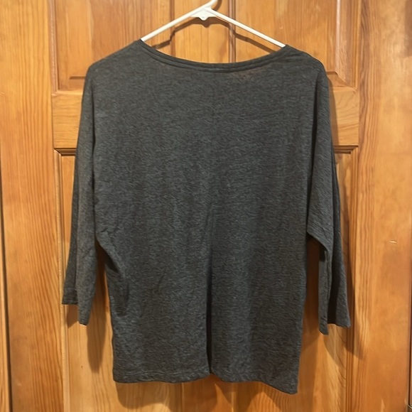 Willi Smith women’s crew neck 3/4 sleeve top size medium. - Picture 3 of 7